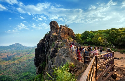 Family-Friendly Vacation Plan in Madhya Pradesh